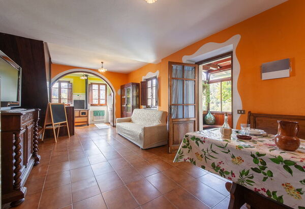 Casa Iris - Versilia, Holiday Home with Pool: Autunno, Estate, Primavera, Soggiorno