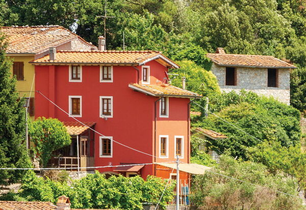 Casa Iris - Versilia, Holiday Home with Pool: Autunno, Estate, Esterni, Primavera