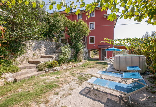 Casa Iris - Versilia, Holiday Home with Pool: Autunno, Estate, Esterni, Giardino, Piscina, Primavera