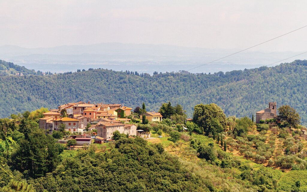 Casa Iris - Versilia, Holiday Home with Pool: Attività, Autunno, Estate, Primavera