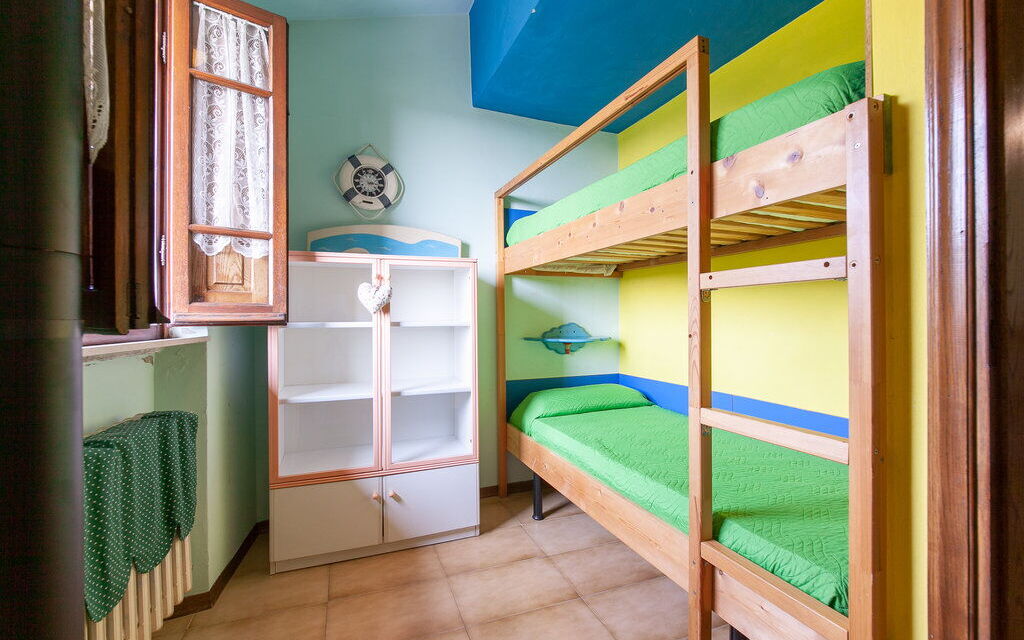 Casa Iris - Versilia, Holiday Home with Pool: Autunno, Camera da letto, Estate, Primavera