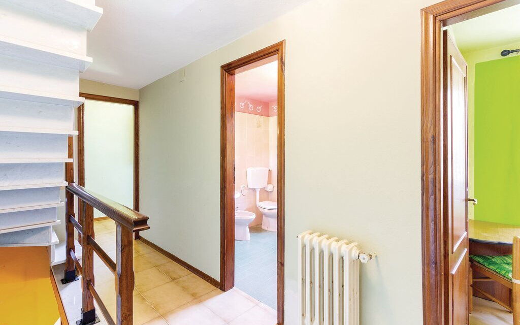 Casa Iris - Versilia, Holiday Home with Pool: Altra Stanza, Autunno, Estate, Primavera