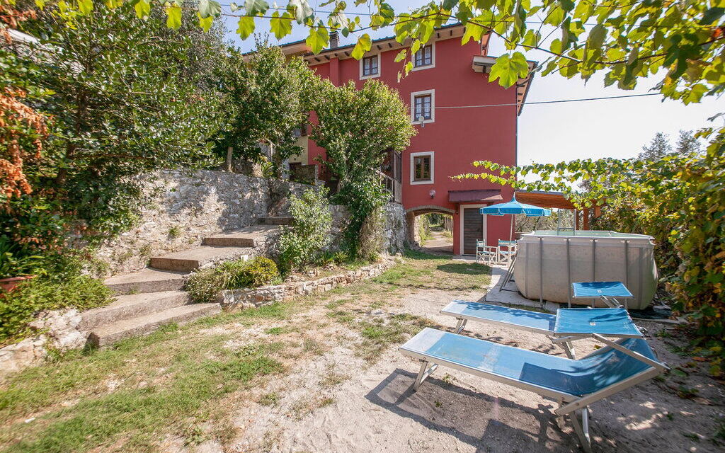 Casa Iris - Versilia, Holiday Home with Pool: Autunno, Estate, Esterni, Giardino, Piscina, Primavera