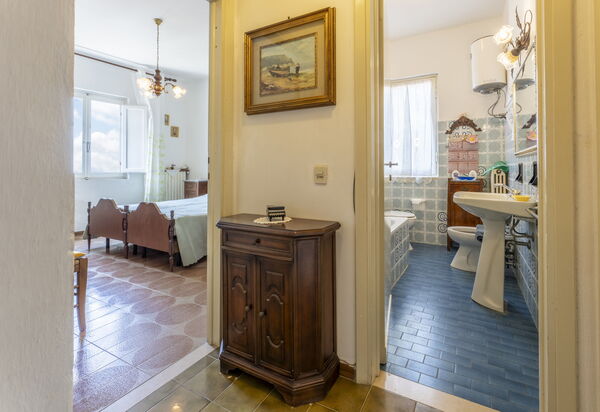 La Casa Di Elda, Holiday Home With Pool, Uzzano, Toscana: Autumn, Bathroom, Spring, Summer