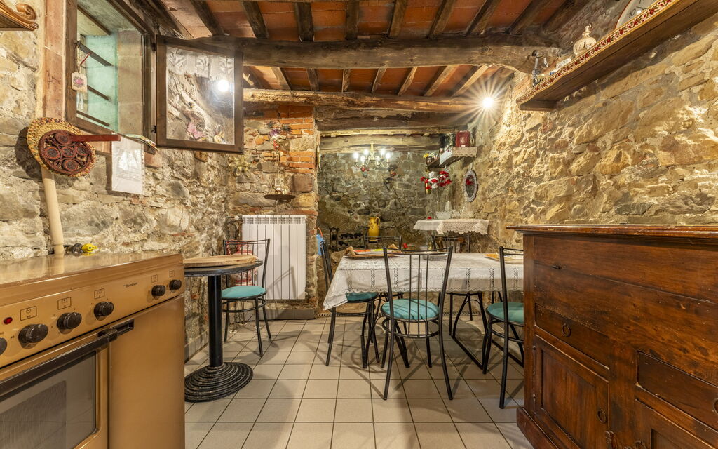 La Casa Di Elda, Holiday Home With Pool, Uzzano, Toscana: Autunno, Cucina, Estate, Primavera, Sala da pranzo