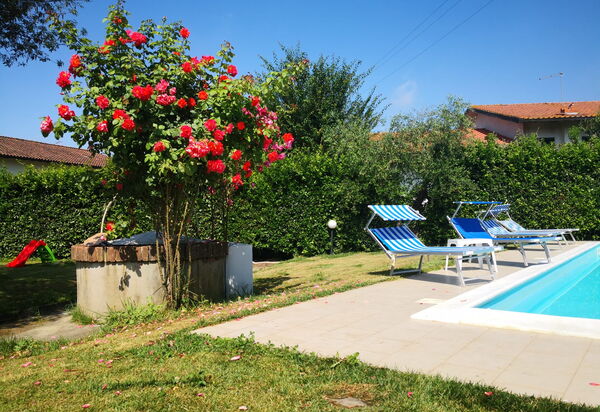 Franco House With Pool: Autunno, Estate, Esterni, Giardino, Primavera