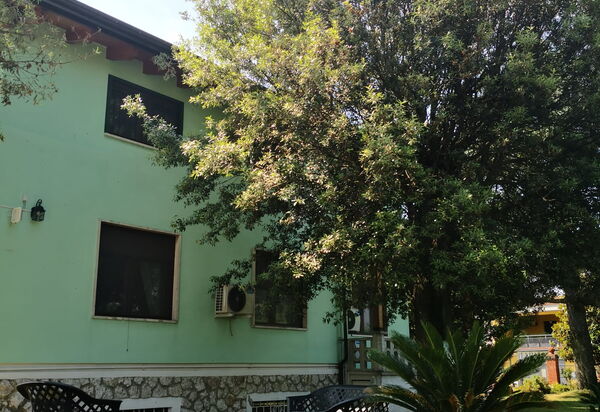 Franco House With Pool: Autunno, Estate, Esterni, Giardino, Primavera