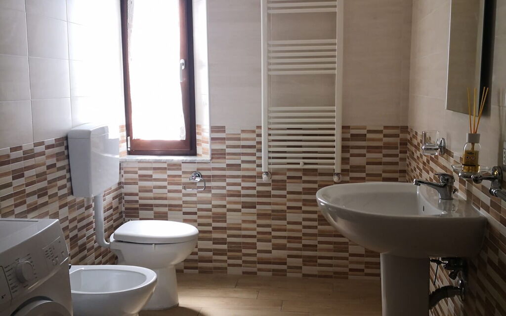 Franco House With Pool: Autunno, Bagno, Estate, Primavera