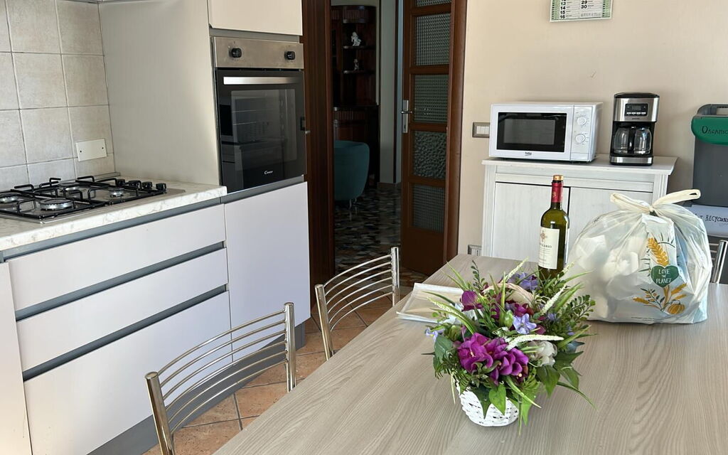 Franco House With Pool: Autunno, Cucina, Estate, Primavera