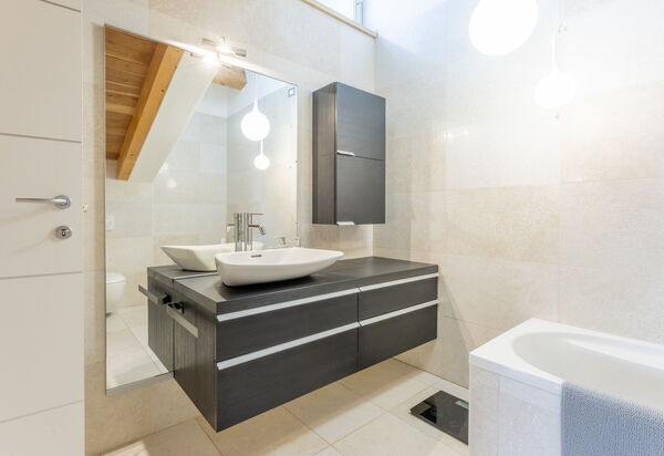 Casa del Marchese, Pool, Wifi, Castell' Arquato: Autumn, Bathroom, Spring, Summer