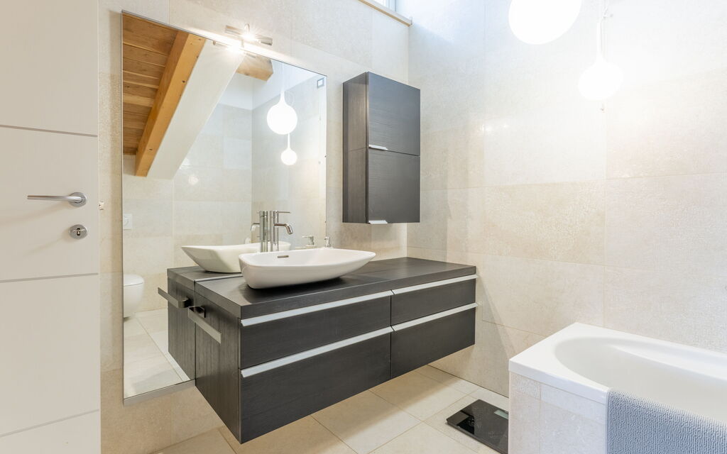 Casa del Marchese, Pool, Wifi, Castell' Arquato: Autumn, Bathroom, Spring, Summer