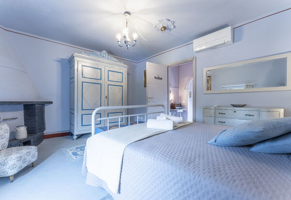 Country House Casalguidi 191 Private Pool: Autumn, Bedroom, Spring, Summer