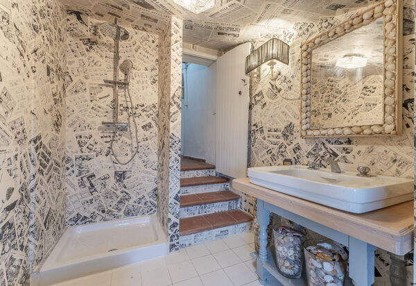 Country House Casalguidi 191 Private Pool: Autumn, Bathroom, Spring, Summer