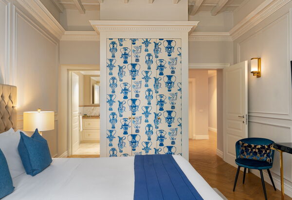 Palazzo Pazzi Vitali Luxury Apartments In Florence: Autumn, Bedroom, Spring, Summer