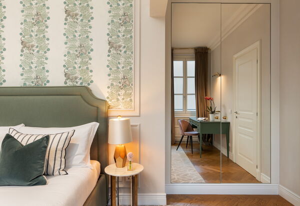 Palazzo Pazzi Vitali Luxury Apartments In Florence: Autumn, Bedroom, Spring, Summer