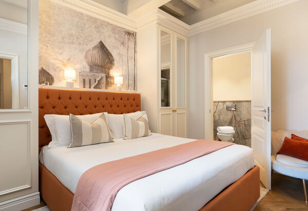 Palazzo Pazzi Vitali Luxury Apartments In Florence: Autumn, Bedroom, Spring, Summer