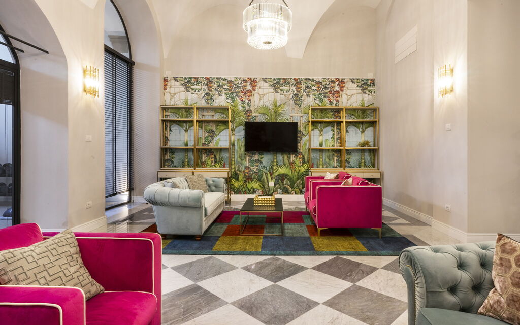 Palazzo Pazzi Vitali Luxury Apartments In Florence: Autumn, Living Room, Spring, Summer