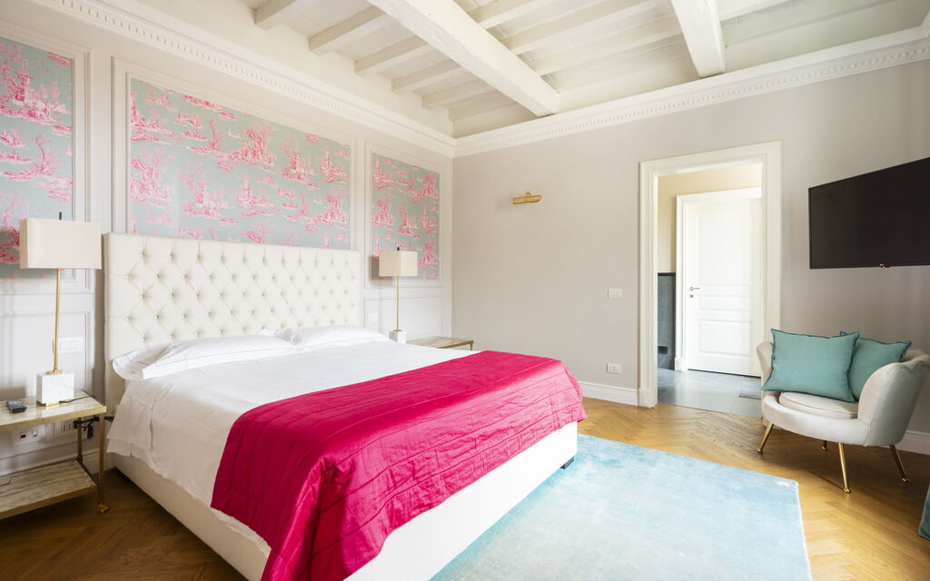 Palazzo Pazzi Vitali Luxury Apartments In Florence - : Autunno, Camera da letto, Estate, Inverno, Primavera