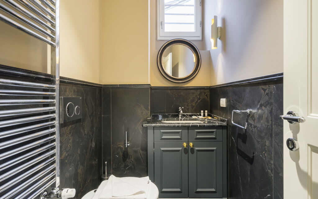 Palazzo Pazzi Vitali Luxury Apartments In Florence - : Autunno, Bagno, Estate, Inverno, Primavera