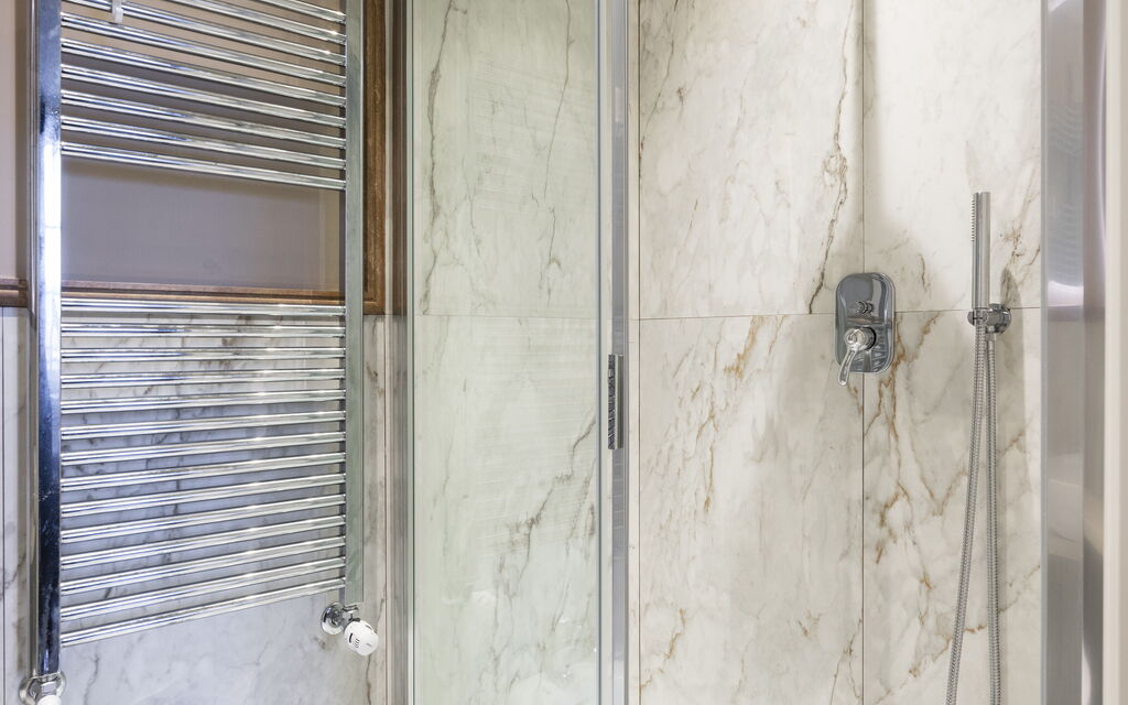 Palazzo Pazzi Vitali Luxury Apartments In Florence - : Autunno, Bagno, Estate, Inverno, Primavera