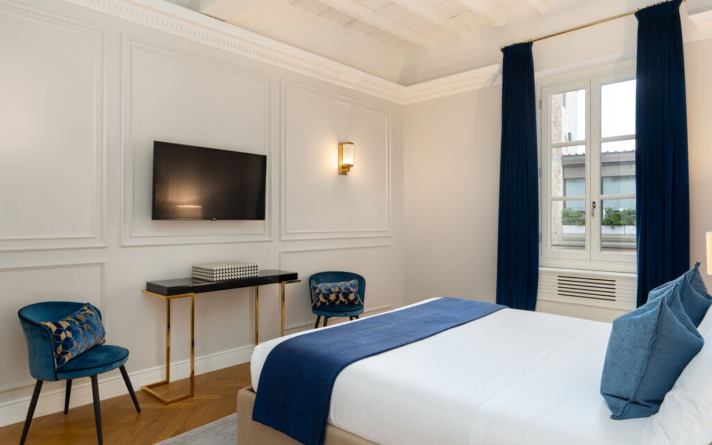 Palazzo Pazzi Vitali Luxury Apartments In Florence - : Autunno, Camera da letto, Estate, Primavera