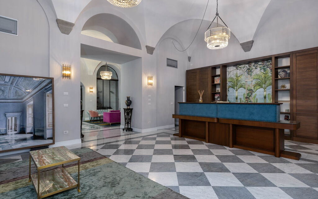 Palazzo Pazzi Vitali Luxury Apartments In Florence: Autumn, Living Room, Spring, Summer