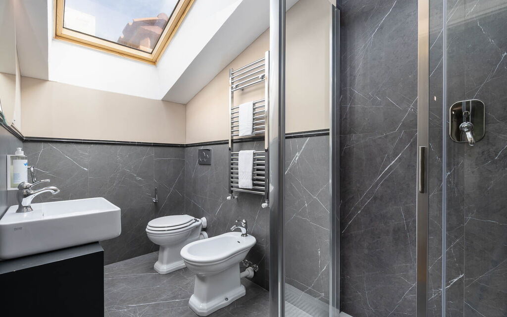 Palazzo Pazzi Vitali Luxury Apartments In Florence - : Autunno, Bagno, Estate, Primavera