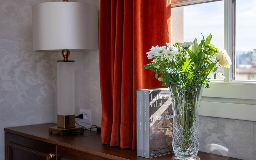 Palazzo Pazzi Vitali Luxury Apartments In Florence - : Autunno, Dettagli della stanza, Estate, Primavera