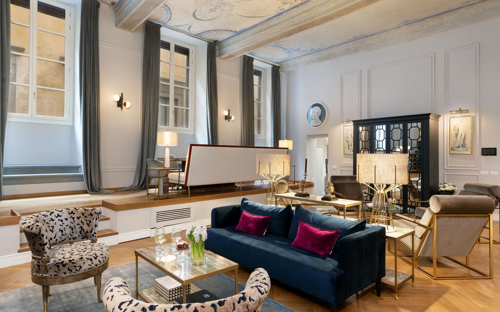 Palazzo Pazzi Vitali Luxury Apartments In Florence - : Autumn, Living Room, Spring, Summer