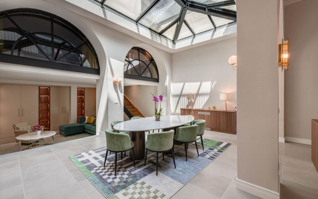 Palazzo Pazzi Vitali Luxury Apartments In Florence - : Autumn, Living Room, Spring, Summer, Winter