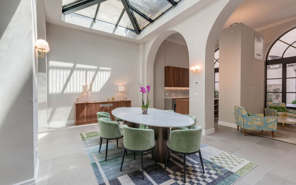 Palazzo Pazzi Vitali Luxury Apartments In Florence - : Autumn, Living Room, Spring, Summer, Winter