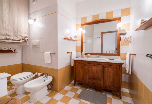 Casa Bellosguardo a Vinci: Autumn, Bathroom, Spring, Summer