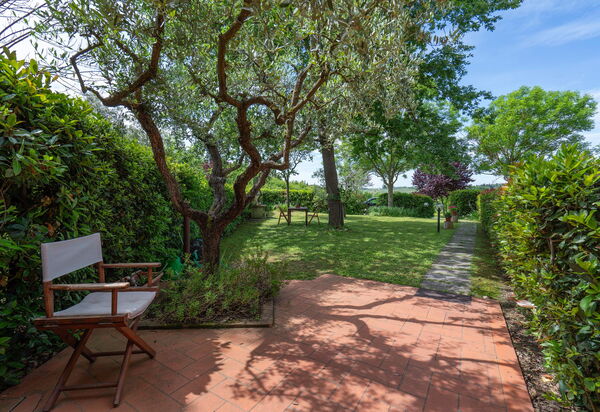 Casa Bellosguardo a Vinci: Autumn, Garden, Spring, Summer