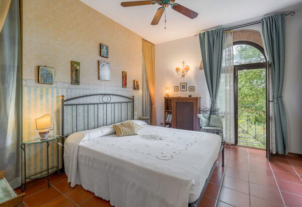 Casa Bellosguardo a Vinci: Autumn, Bedroom, Spring, Summer