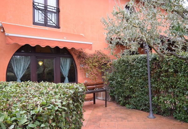 Casa Bellosguardo a Vinci: Autumn, Main Entrance, Spring, Summer