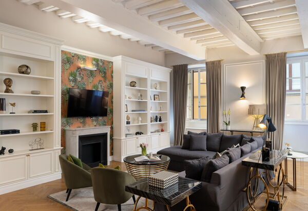 Bargello Penthouse Luxury Apartment In Florence By Palazzo Pazzi Vitali: Autumn, Living Room, Spring, Summer