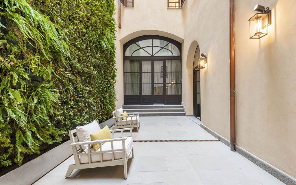 Bargello Penthouse Luxury Apartment In Florence By Palazzo Pazzi Vitali: Autumn, Building Exterior, Spring, Summer, Winter