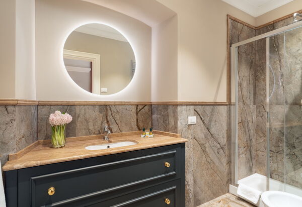 Pazzi Penthouse Luxury Apartment In Florence By Palazzo Pazzi Vitali: Autumn, Bathroom, Spring, Summer