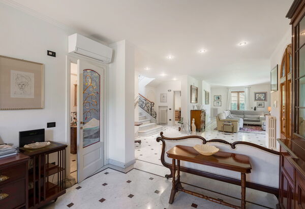 Villa Le Fontanelle In Forte Dei Marmi With Ac: Autumn, Living Room, Spring, Summer