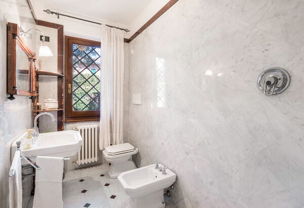 Villa Le Fontanelle In Forte Dei Marmi With Ac: Autumn, Bathroom, Spring, Summer