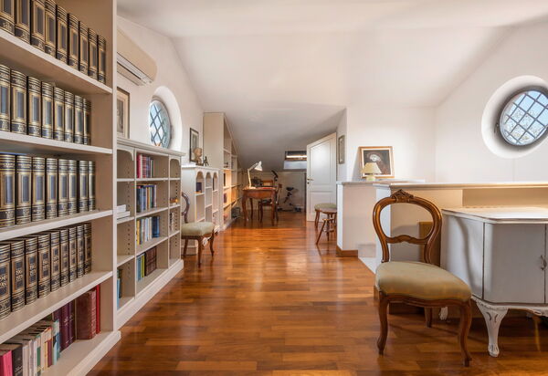 Villa Le Fontanelle In Forte Dei Marmi With Ac: Autumn, Living Room, Spring, Summer