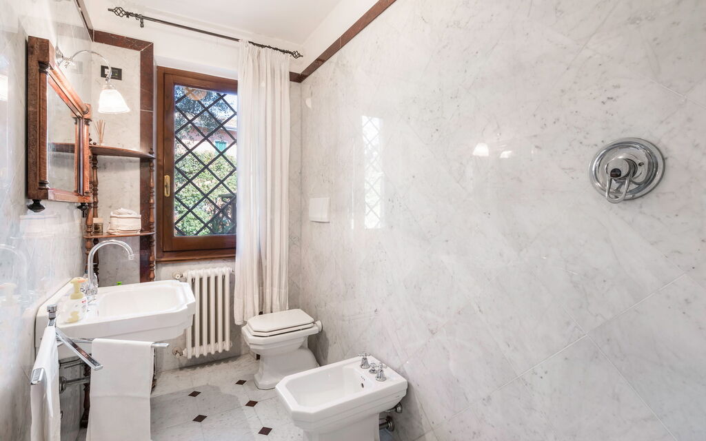 Villa Le Fontanelle In Forte Dei Marmi With Ac: Autunno, Bagno, Estate, Primavera