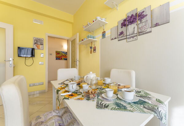 Leandro's House Near Thermal Baths: Autunno, Cucina, Estate, Primavera