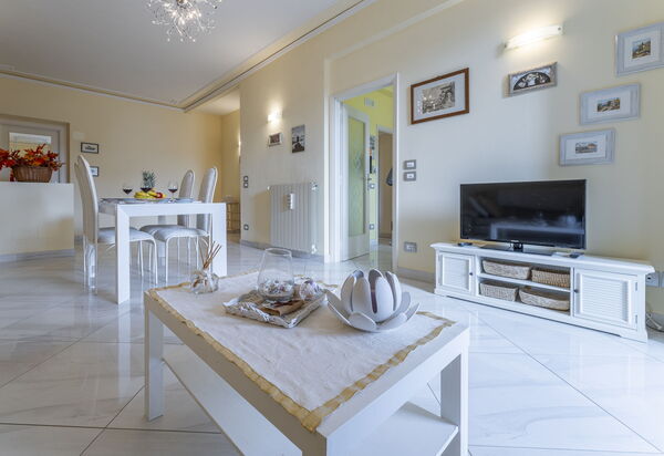 Leandro's House Near Thermal Baths: Autunno, Estate, Primavera