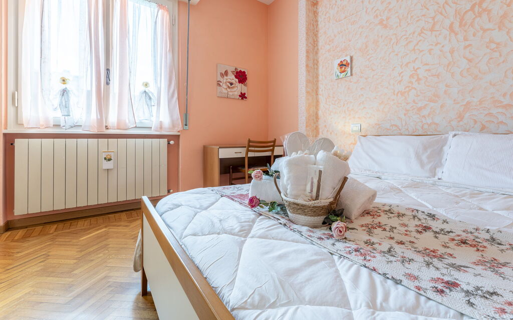 Leandro's House Near Thermal Baths: Autumn, Bedroom, Spring, Summer