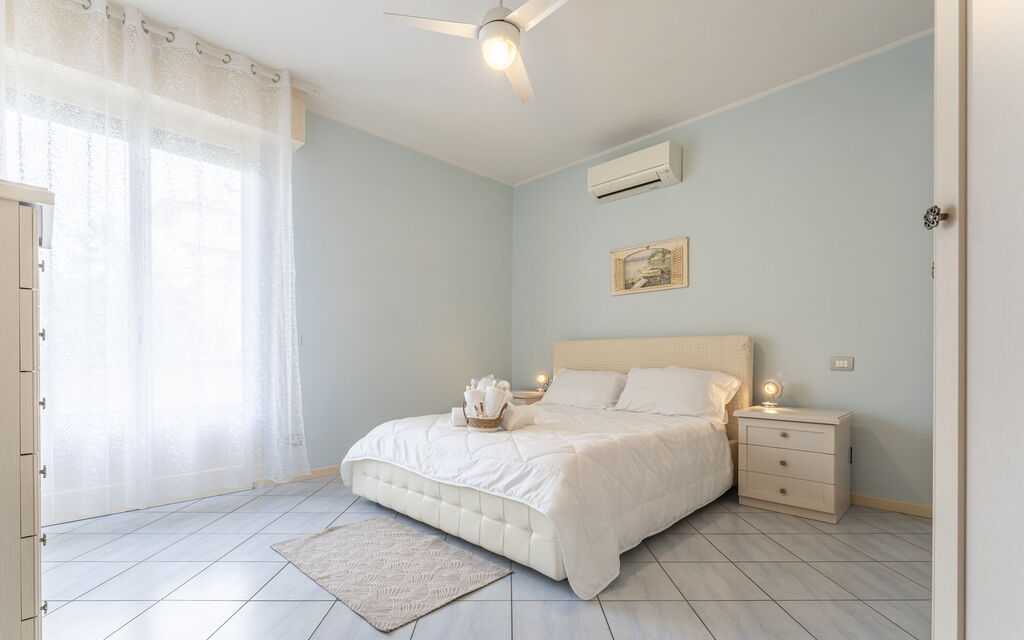 Leandro's House Near Thermal Baths: Autumn, Bedroom, Spring, Summer