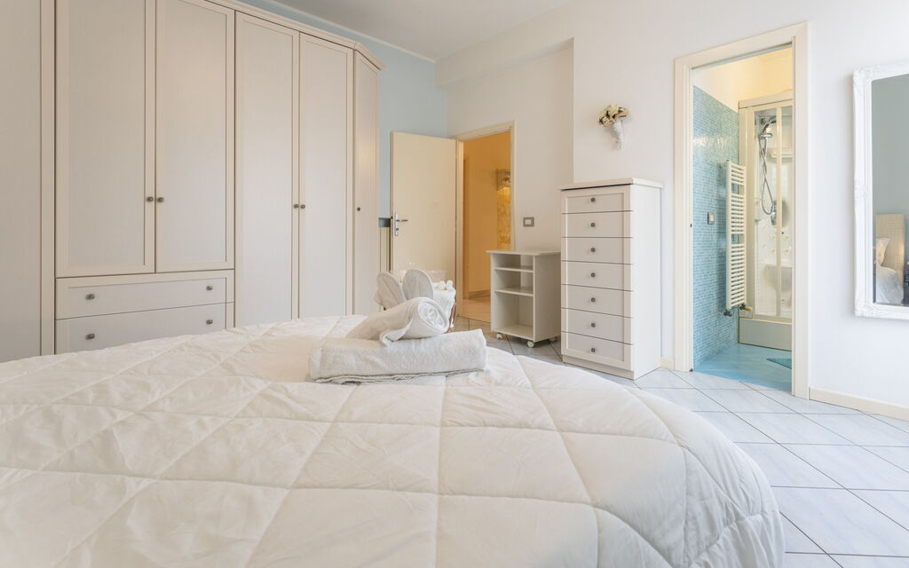 Leandro's House Near Thermal Baths: Autumn, Bedroom, Spring, Summer