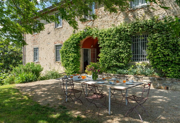 Il Marrubio: all'aperto, Esterni