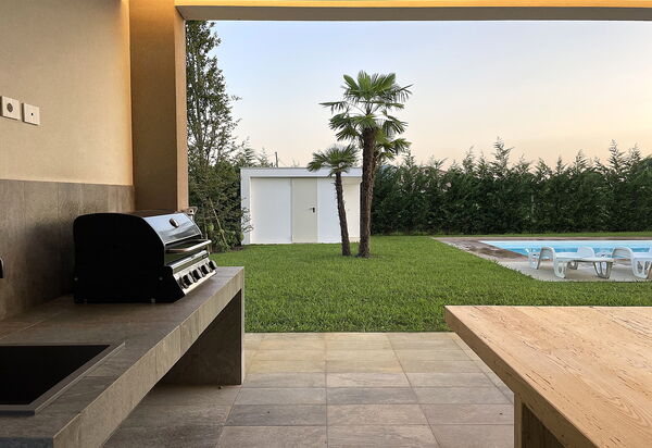 Stima Home, Padova, Pool, Ac: Autunno, Estate, Giardino, Primavera