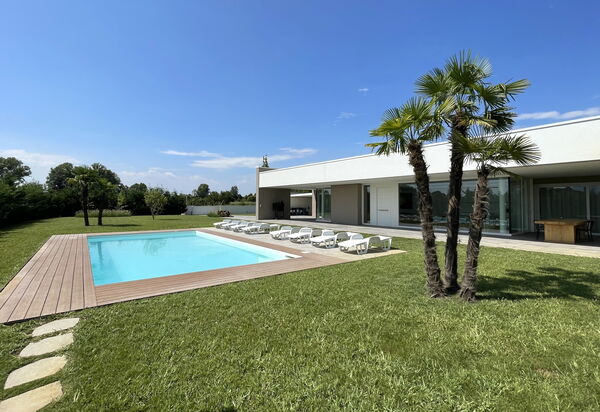 Stima Home, Padova, Pool, Ac: Autunno, Estate, Giardino, Piscina, Primavera